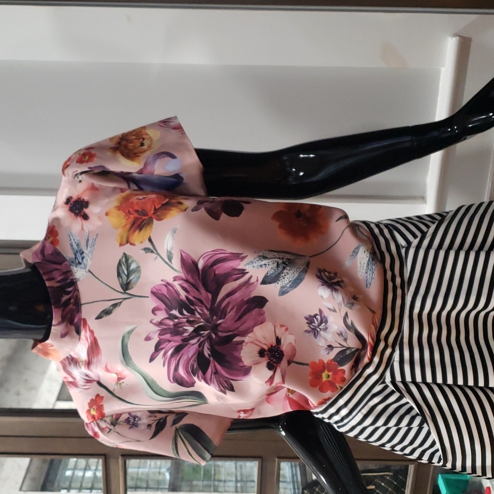 Floral Blouse- Short Sleeve